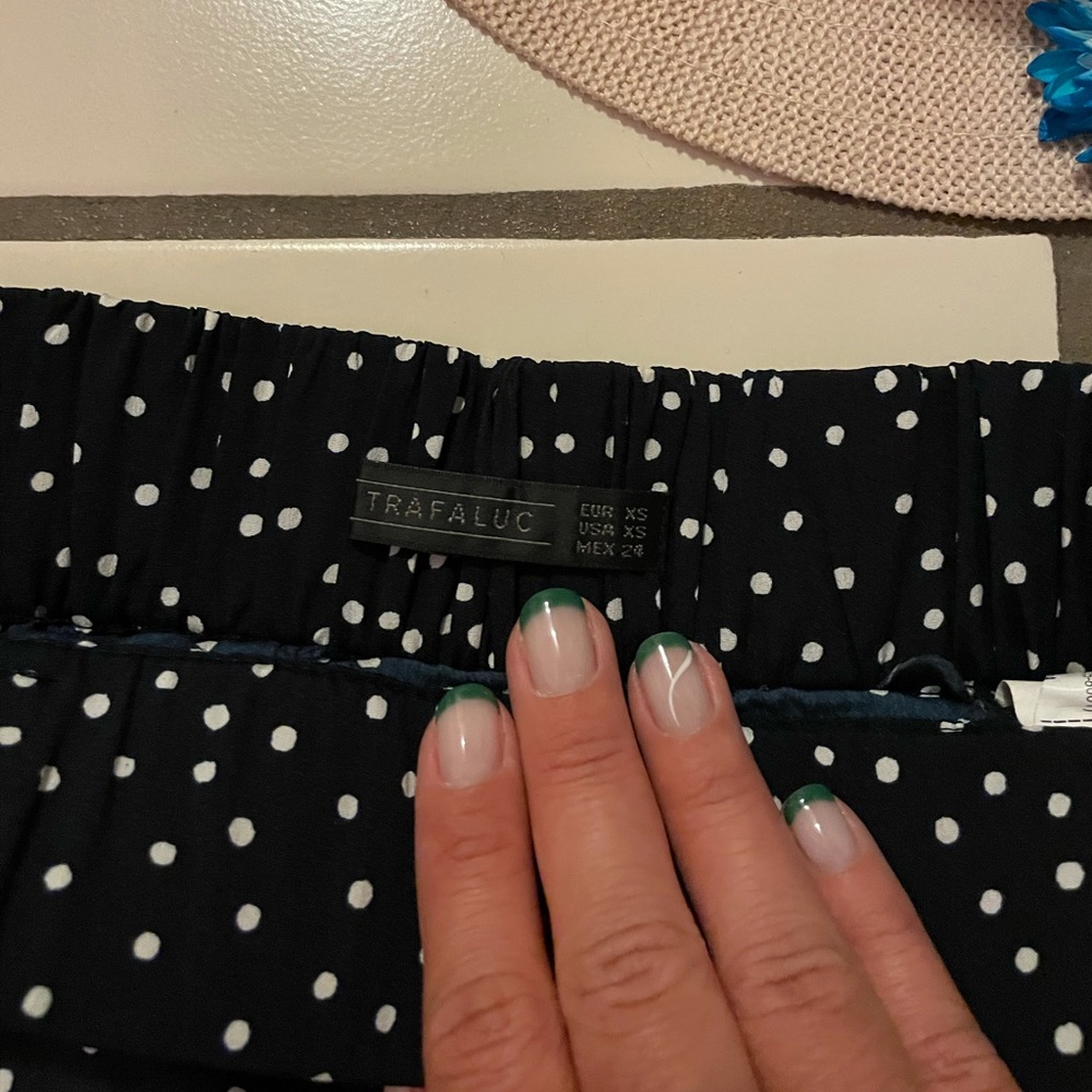 Zara. Trafaluc. Xsmall - Picture 2 of 2